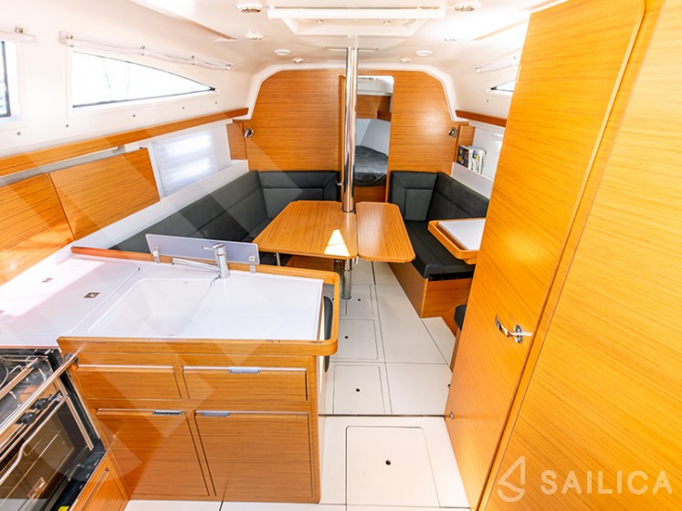 Elan 35 Impression - Yacht Charter Sailica