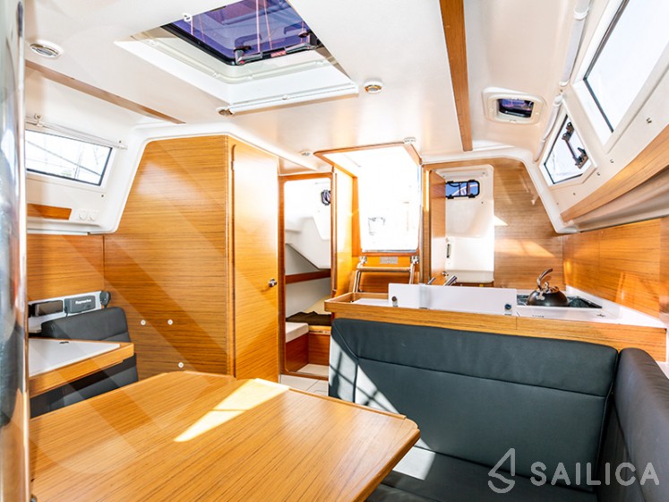 Elan 35 Impression - Yacht Charter Sailica