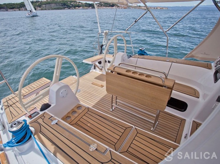 Elan 35 Impression - Yacht Charter Sailica