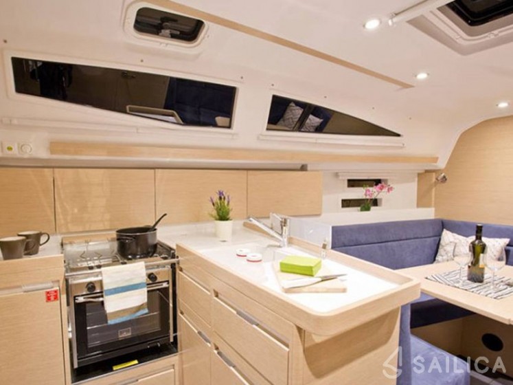 Elan 35 Impression - Yacht Charter Sailica