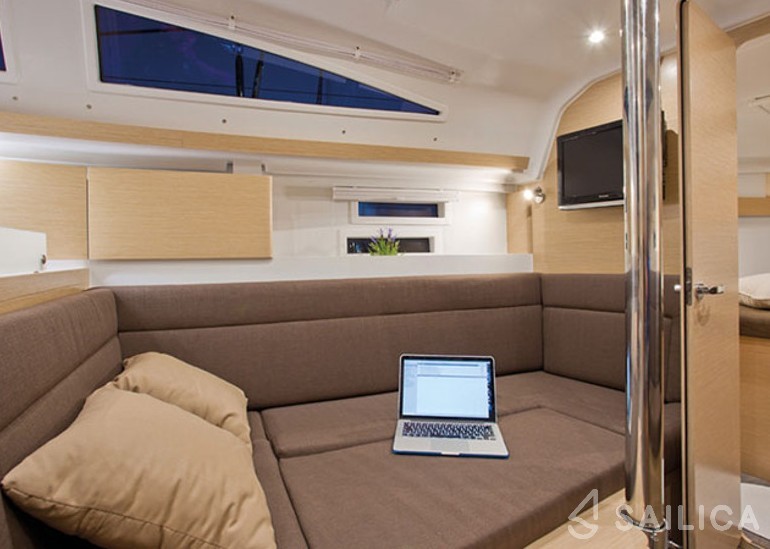Elan 35 Impression - Yacht Charter Sailica