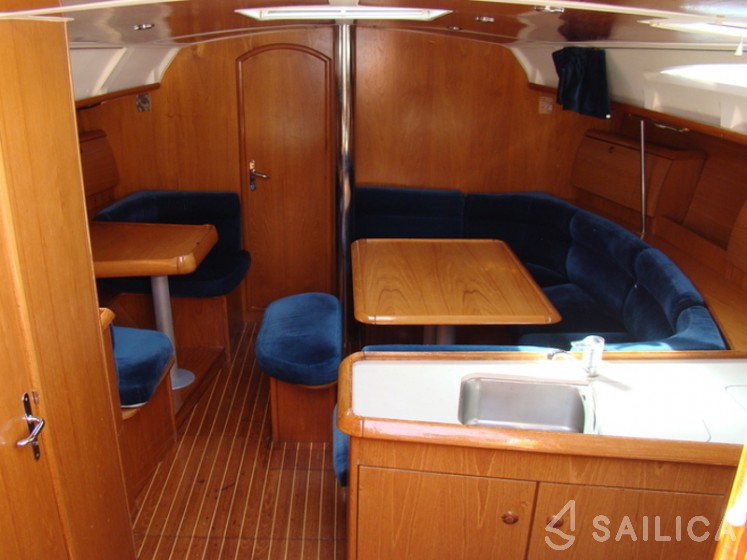 Sun Odyssey 40 - Yacht Charter Sailica