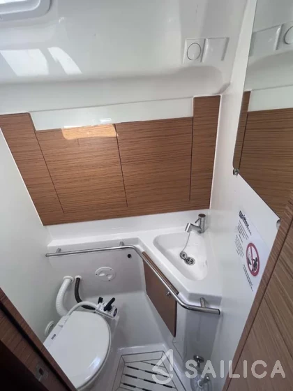 Elan 45 Impression - Yacht Charter Sailica