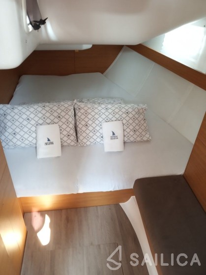 Elan 45 Impression - Yacht Charter Sailica