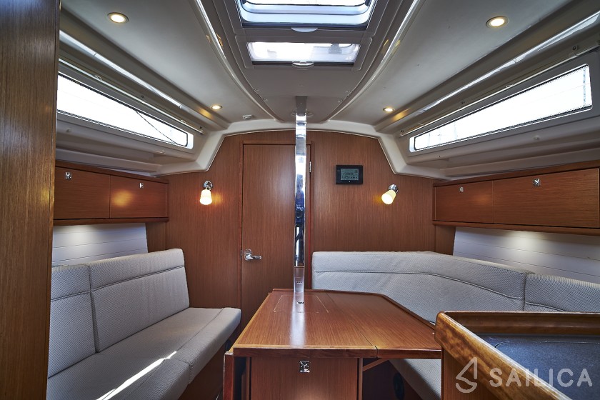 Bavaria 34 Cruiser - Yacht Charter Sailica