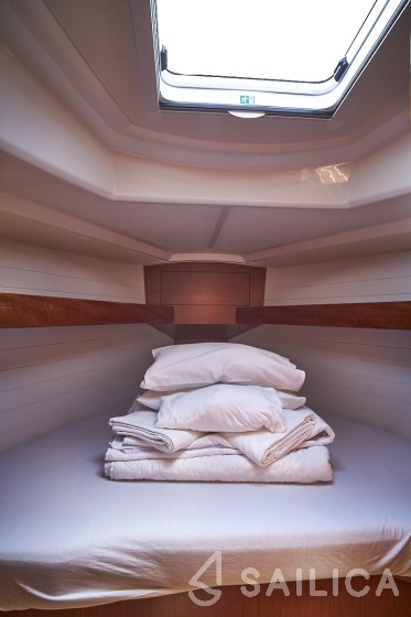 Bavaria 34 Cruiser - Yacht Charter Sailica