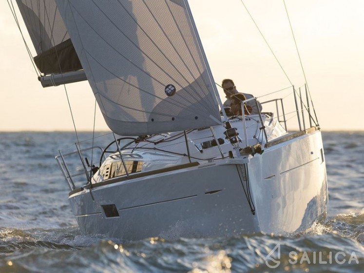 Sun Odyssey 349 - Yacht Charter Sailica