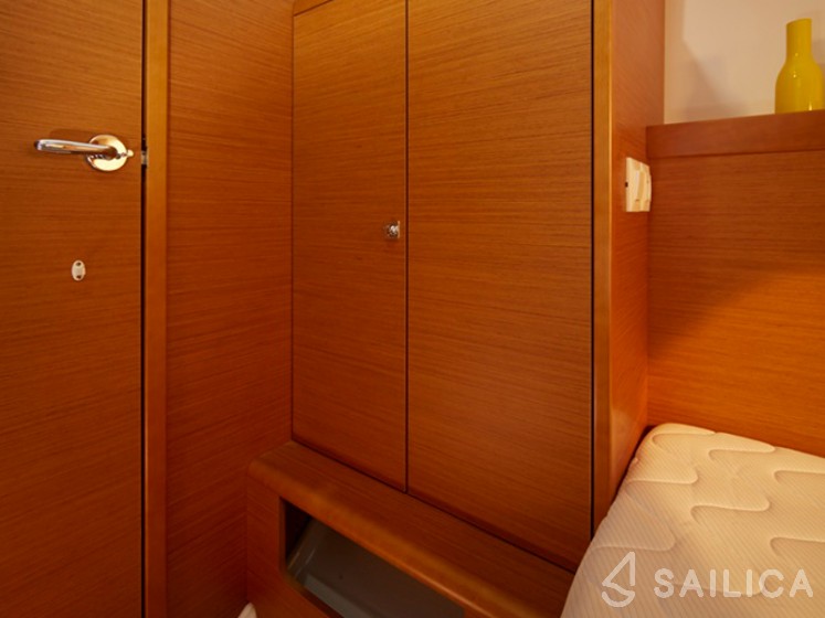 Sun Odyssey 349 - Yacht Charter Sailica