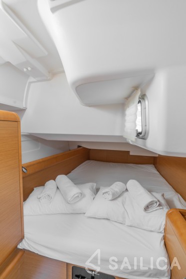 Sun Odyssey 439 - Yacht Charter Sailica