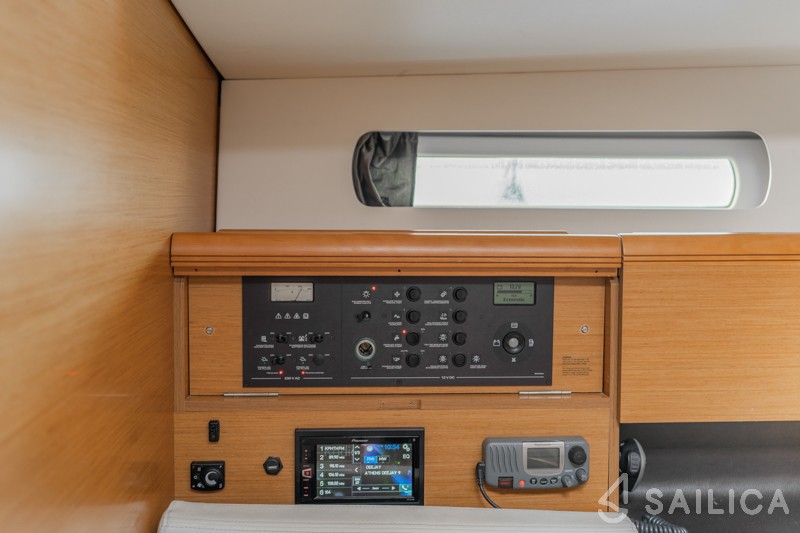 Sun Odyssey 439 - Yacht Charter Sailica