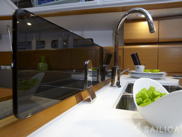 Sun Odyssey 439 - Yacht Charter Sailica