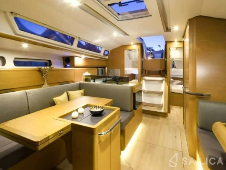 Sun Odyssey 439 - Yacht Charter Sailica