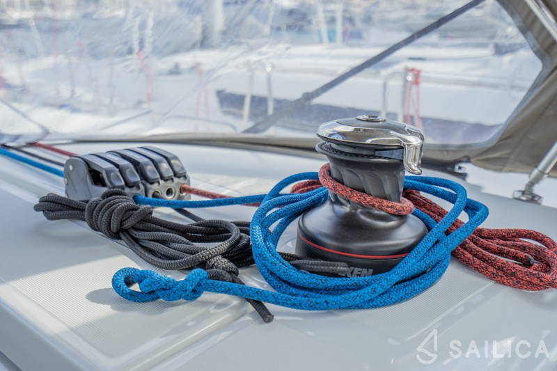 Sun Odyssey 490 - Yacht Charter Sailica