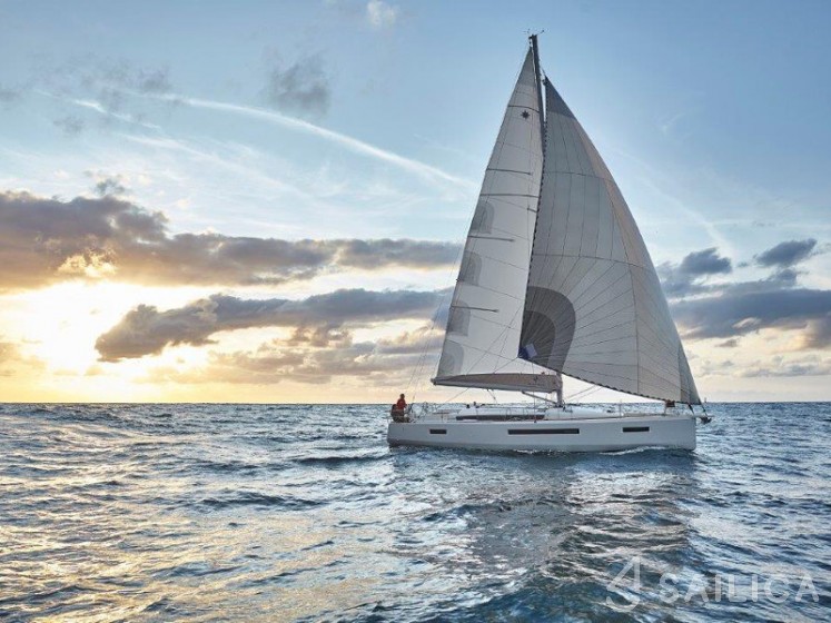Sun Odyssey 490 - Yacht Charter Sailica