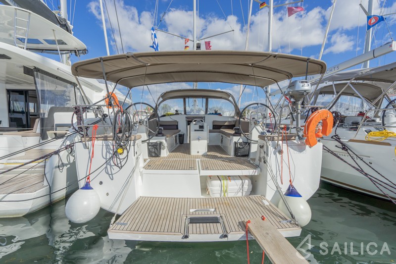 Sun Odyssey 490 - Yacht Charter Sailica