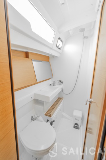 Sun Odyssey 490 - Yacht Charter Sailica