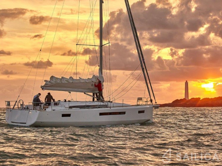 Sun Odyssey 490 - Yacht Charter Sailica