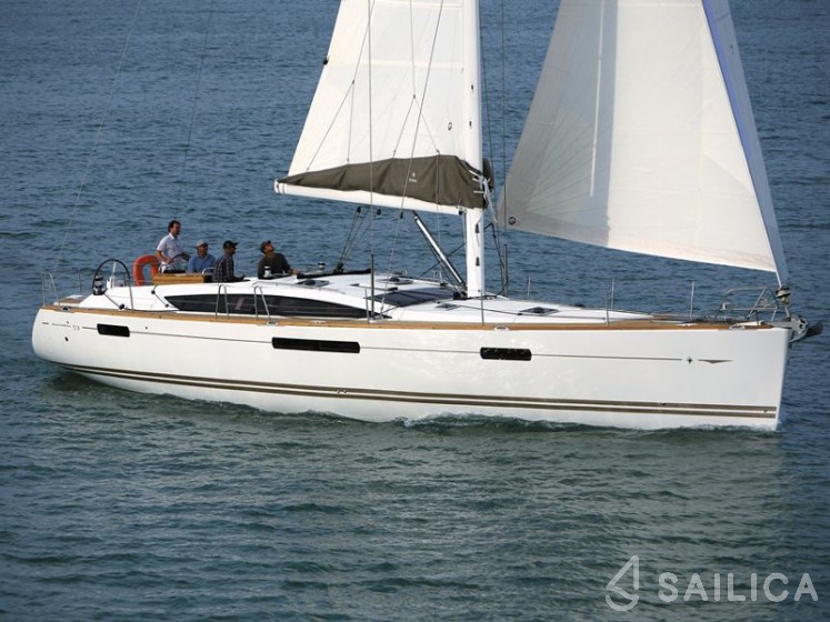 Jeanneau 53 - Yacht Charter Sailica