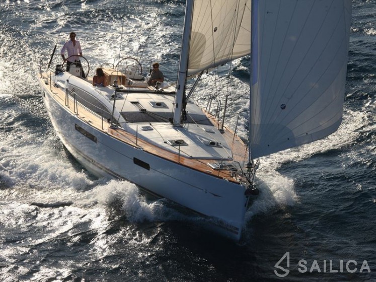 Jeanneau 53 - Yacht Charter Sailica