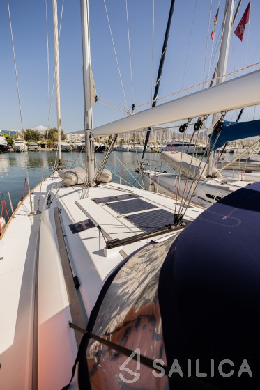 Sun Odyssey 519 - Yacht Charter Sailica