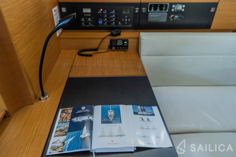 Sun Odyssey 519 - Yacht Charter Sailica
