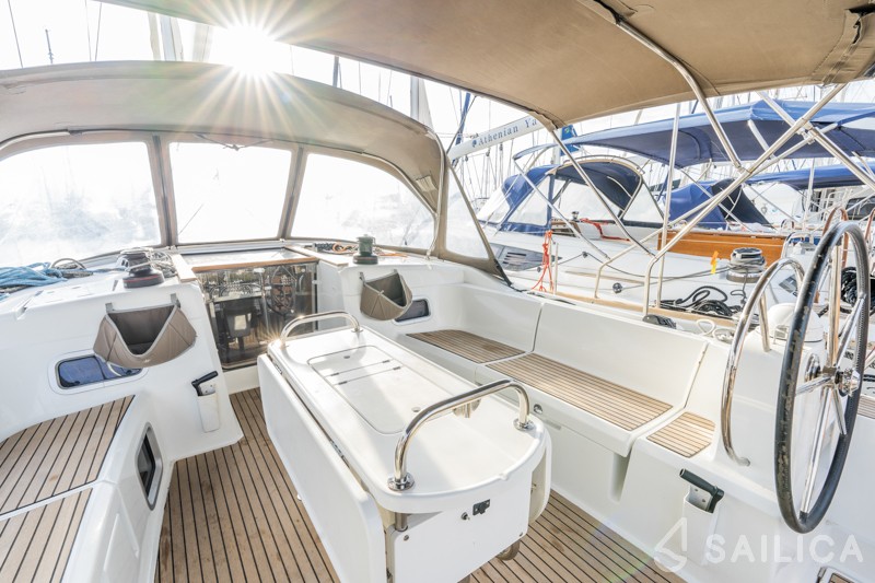 Sun Odyssey 519 - Yacht Charter Sailica