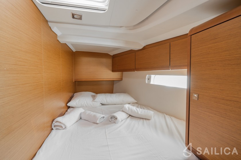 Sun Odyssey 519 - Yacht Charter Sailica