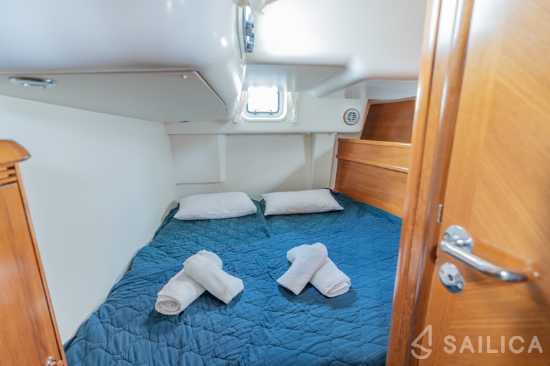 Sun Odyssey 519 - Yacht Charter Sailica