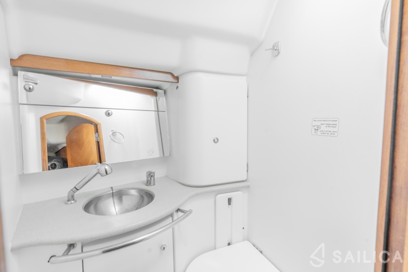 Sun Odyssey 519 - Yacht Charter Sailica