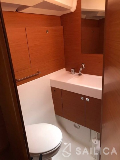Sun Odyssey 519 - Yacht Charter Sailica