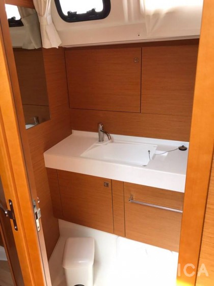 Sun Odyssey 519 - Yacht Charter Sailica