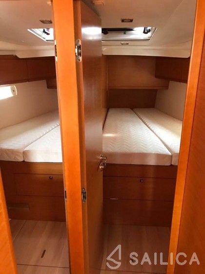 Sun Odyssey 519 - Yacht Charter Sailica
