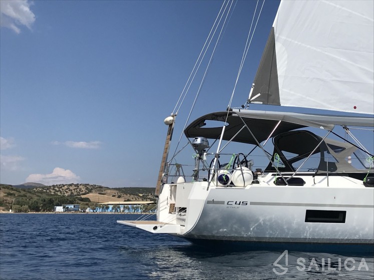 Bavaria C45 Style - Yacht Charter Sailica