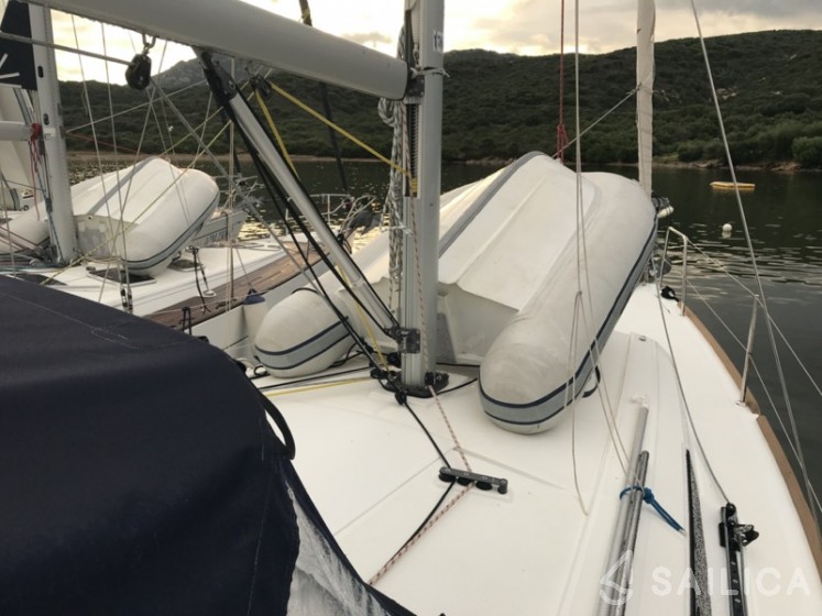 Oceanis 35.1 - Yacht Charter Sailica