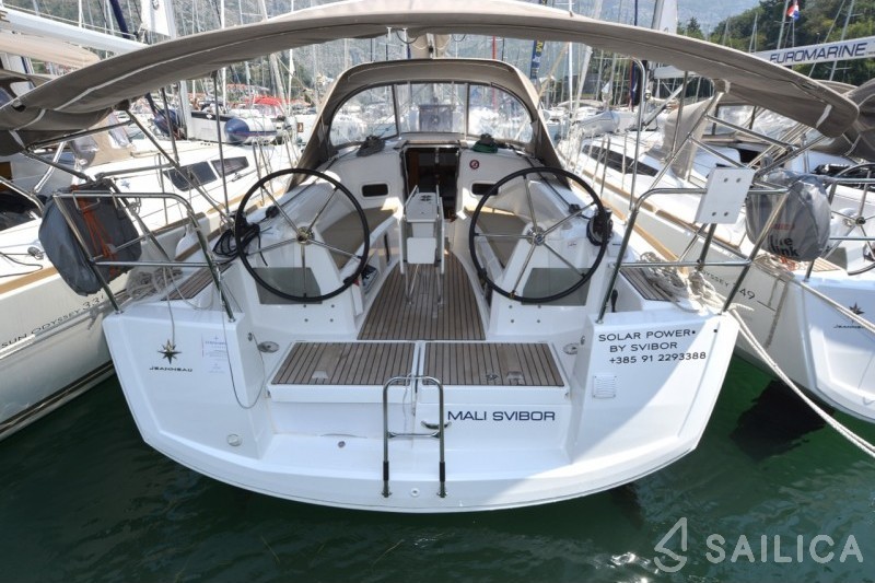 Sun Odyssey 349 - Yacht Charter Sailica