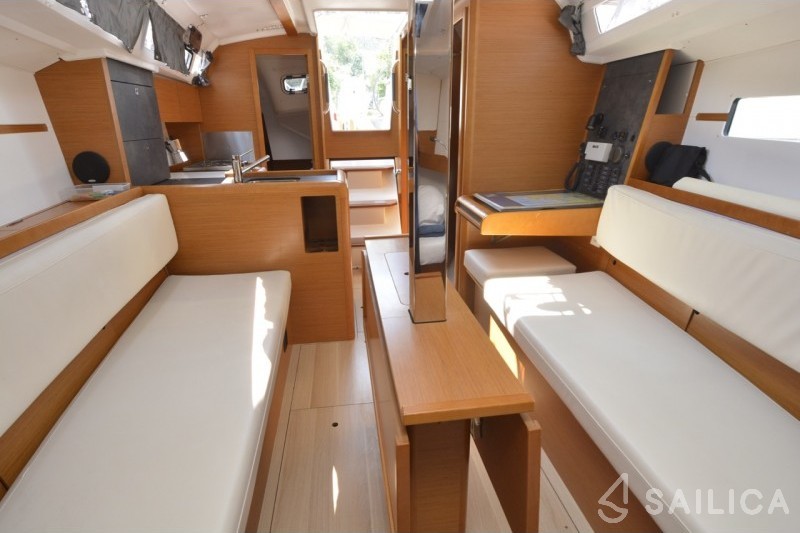 Sun Odyssey 349 - Yacht Charter Sailica