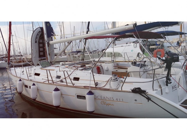 Oceanis 41.1 - Yacht Charter Sailica