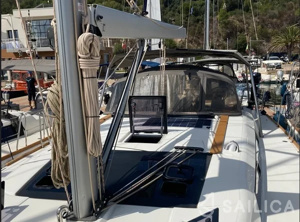Dufour 460 GL - Yacht Charter Sailica
