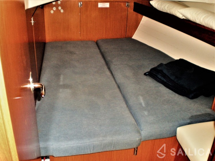 Bavaria 45 Cruiser - Yacht Charter Sailica