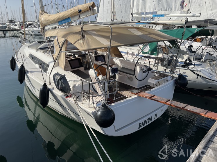 Dufour 382 GL - Yacht Charter Sailica