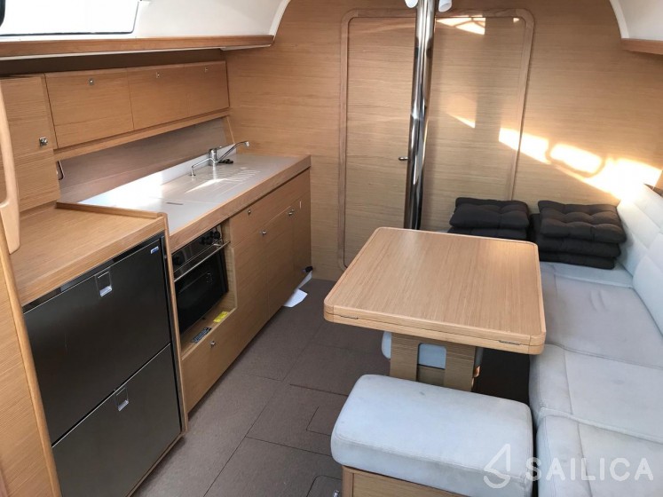 Dufour 382 GL - Yacht Charter Sailica