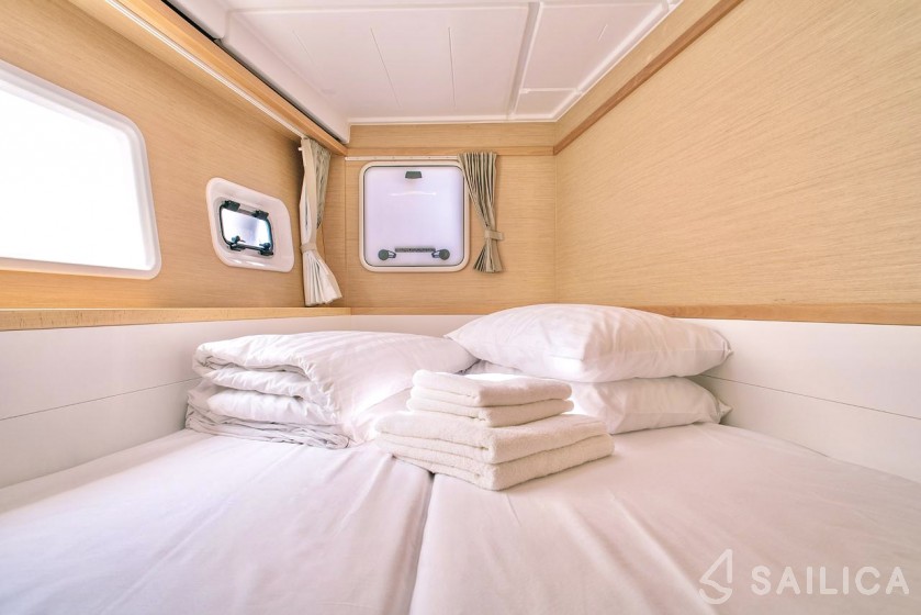 Lagoon 39 - 4 + 2 cab. - Yacht Charter Sailica
