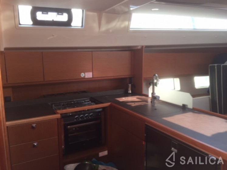 Bavaria C45 - Yacht Charter Sailica