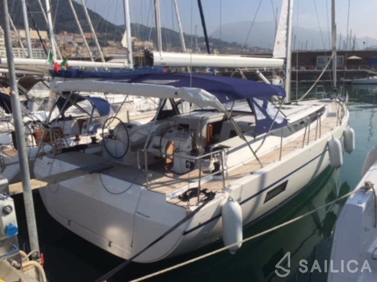 Bavaria C45 - Yacht Charter Sailica