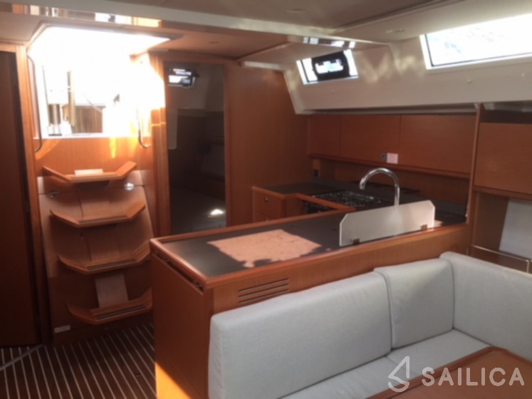 Bavaria C45 - Yacht Charter Sailica