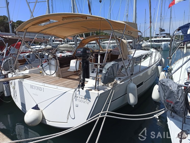 Dufour 460 GL - Yacht Charter Sailica