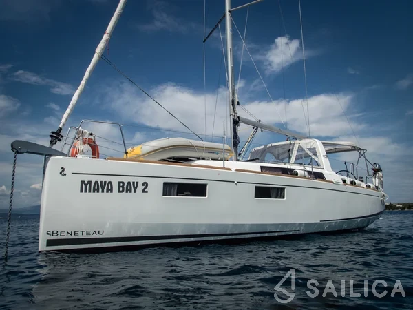 Oceanis 35.1 - Yacht Charter Sailica