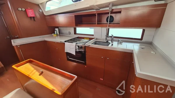 Oceanis 46.1 - Yacht Charter Sailica