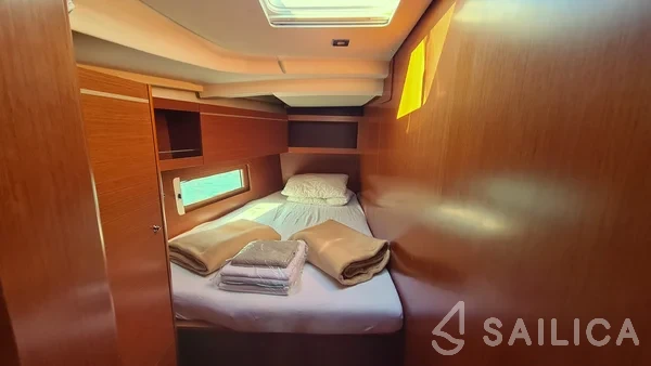 Oceanis 46.1 - Yacht Charter Sailica