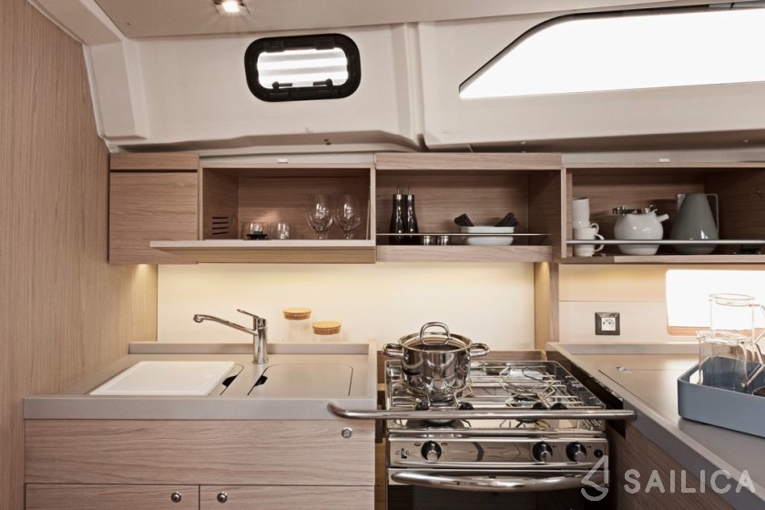 Oceanis 46.1 - Yacht Charter Sailica